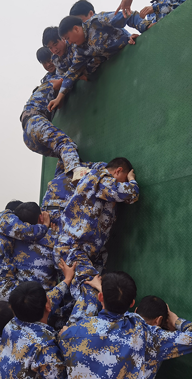 新员工军训